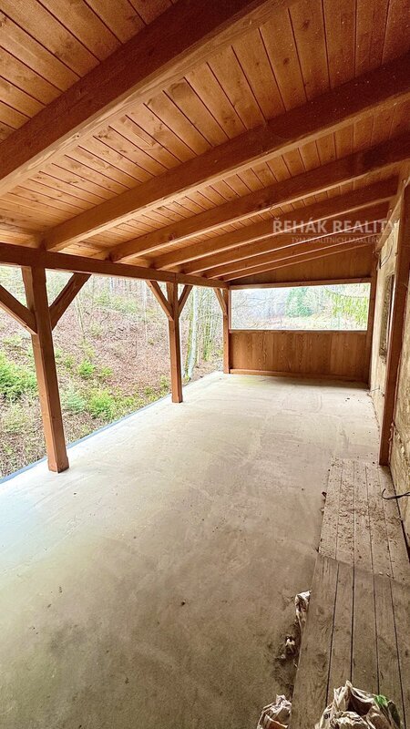 Nabízíme Vám k prodeji dům, bývalý mlýn, podl.plocha 163m2, Hynčina