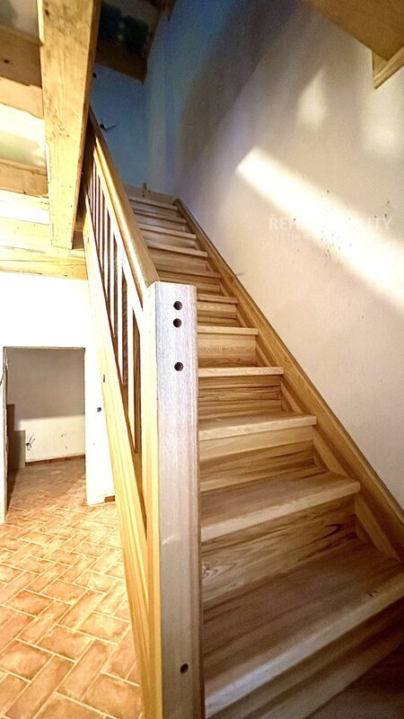 Nabízíme Vám k prodeji dům, bývalý mlýn, podl.plocha 163m2, Hynčina