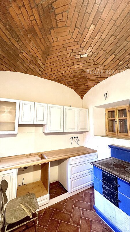 Nabízíme Vám k prodeji dům, bývalý mlýn, podl.plocha 163m2, Hynčina