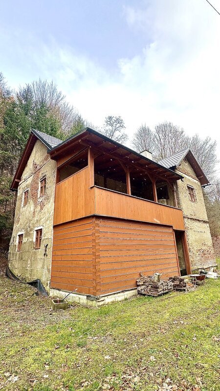 Nabízíme Vám k prodeji dům, bývalý mlýn, podl.plocha 163m2, Hynčina