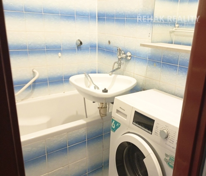 Nabízím Vám k prodeji byt 2+1, 63m2 v panelovém domě ve Svitavách
