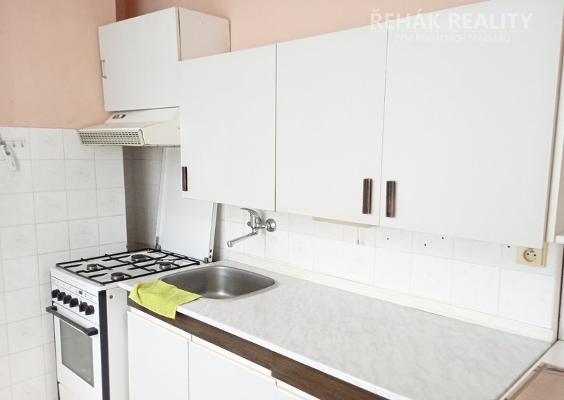 Nabízím Vám k prodeji byt 2+1, 63m2 v panelovém domě ve Svitavách
