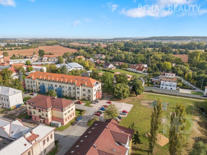 Nabízíme Vám k prodeji byt 3+KK ve zděném domě v Opatovicích nad Labem. Byt se nachází v 1.NP a je…