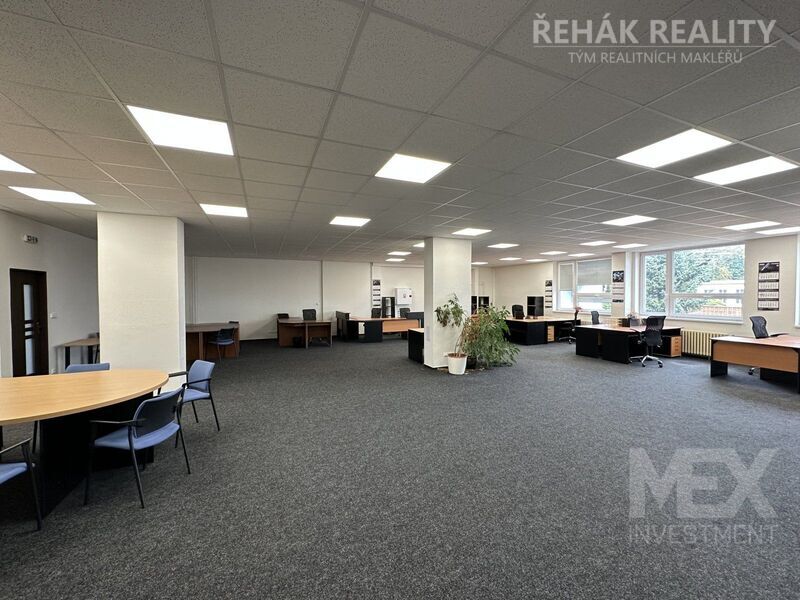 Nabízíme Vám k pronájmu administrativní prostory 120m2, vhodné i jako sklad, příkon 220 W. Prostor…