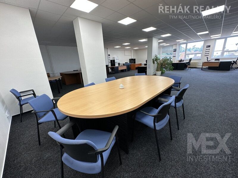 Nabízíme Vám k pronájmu administrativní prostory 120m2, vhodné i jako sklad, příkon 220 W. Prostor…