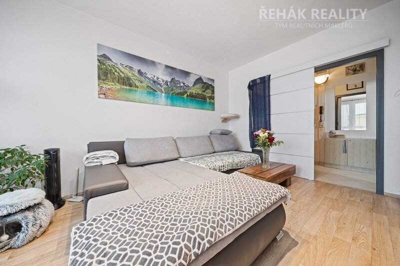 Prodej bytu 3+1 68 m²  Vysocká, Hradec Králové - Moravské Předměstí