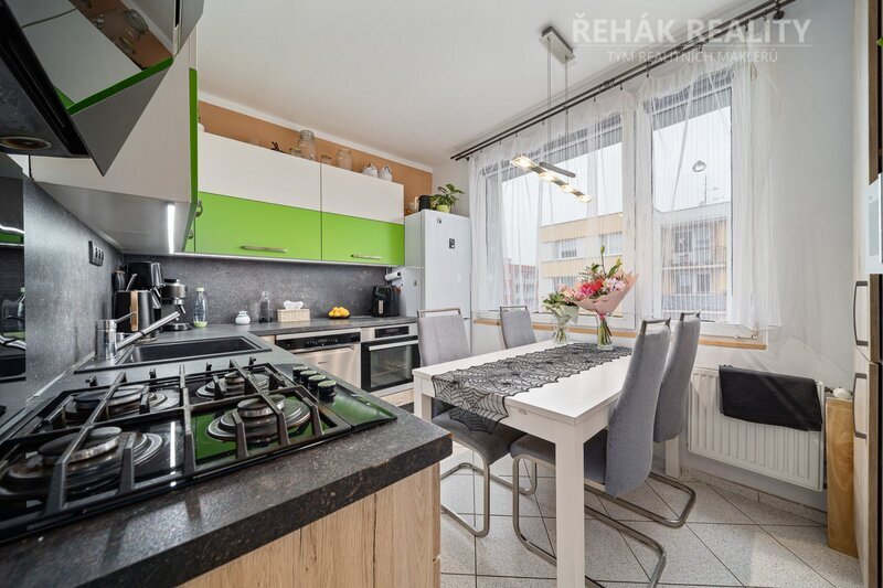 Prodej bytu 3+1 68 m²  Vysocká, Hradec Králové - Moravské Předměstí