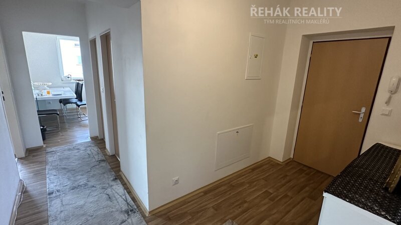 Prodej bytu 3+1 89 m2 Sloupenská, Skřivany